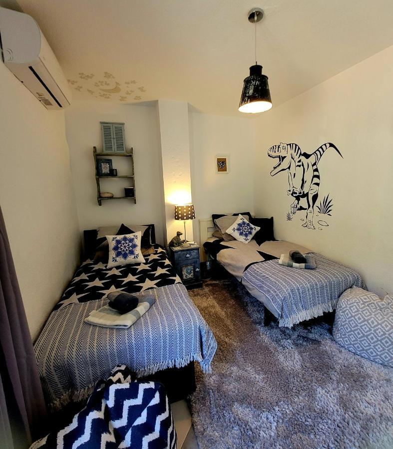 Village Penthouse Apartment, 2 Bedrooms, Stunning Views, Swimming Pool !! Benahavís