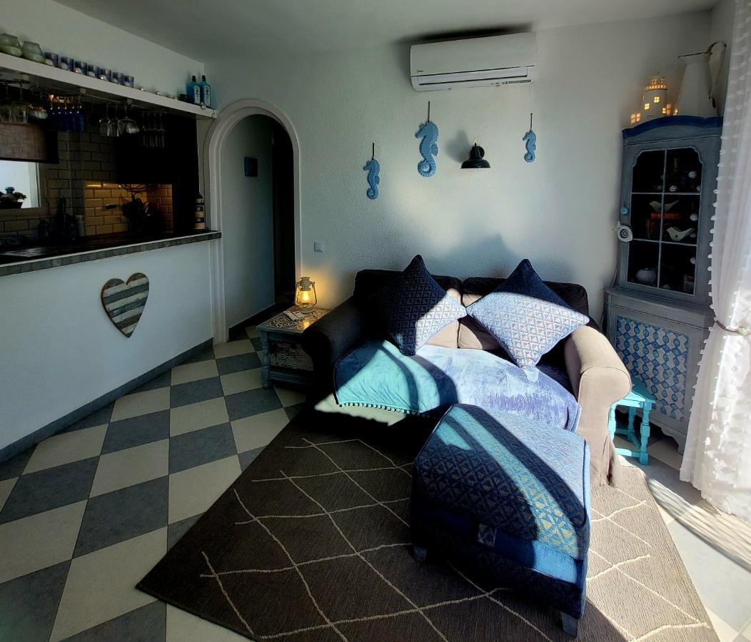 Apartment Village Penthouse Apartment, 2 Bedrooms, Stunning Views, Swimming Pool !!