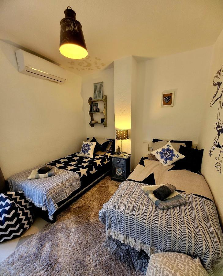 Village Penthouse Apartment, 2 Bedrooms, Stunning Views, Swimming Pool !! *